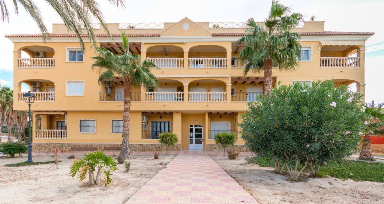 דירות Jacarilla Residential Jardin Del Pintor - La Casa Amarilla מראה חיצוני תמונה