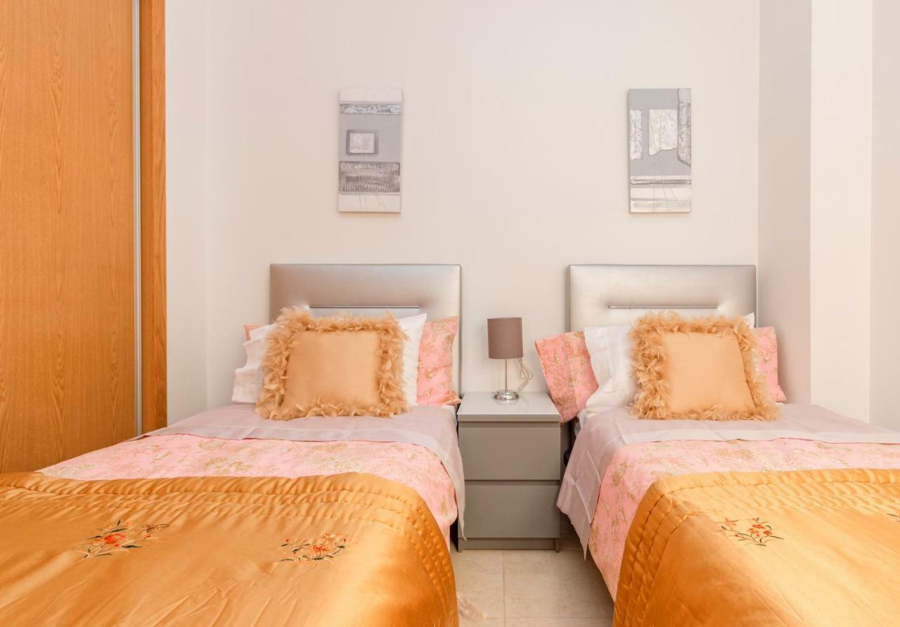 דירות Jacarilla Residential Jardin Del Pintor - La Casa Amarilla מראה חיצוני תמונה