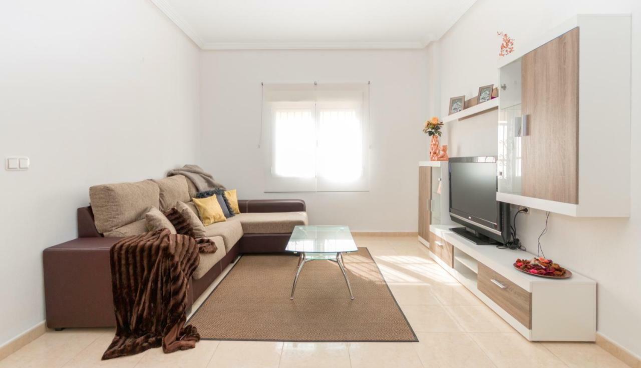 דירות Jacarilla Residential Jardin Del Pintor - La Casa Amarilla מראה חיצוני תמונה